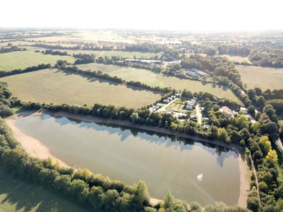 Camping Au Pré de l'Etang - Camping Vendée