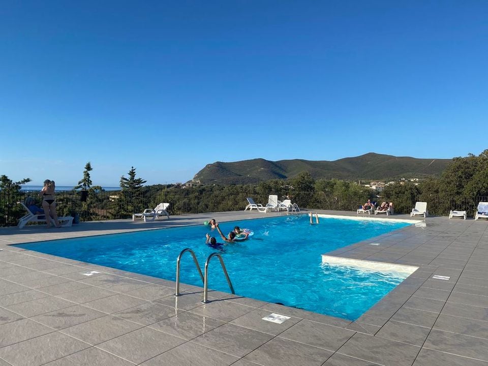 Camping Clos Des Chenes - Camping Noord-corsica