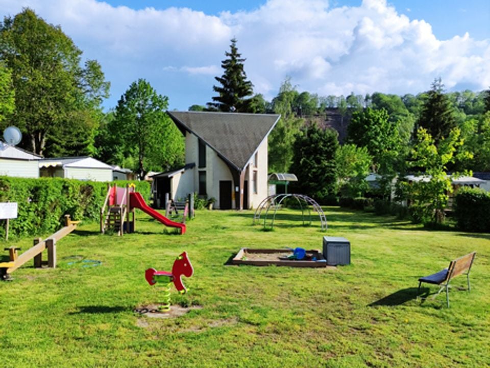 Camping La Vallée - Camping Puy-de-Dôme