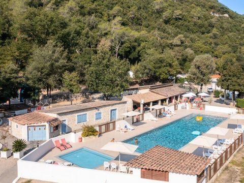 Camping  Au Vallon Rouge - Camping Alpes-Maritimes