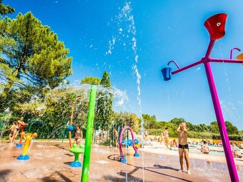 Camping La Sousta - Camping Gard