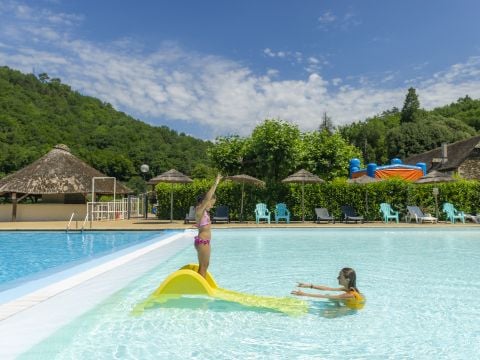 Camping Sea Green Château du Gibanel - Camping Corrèze - Afbeelding N°4