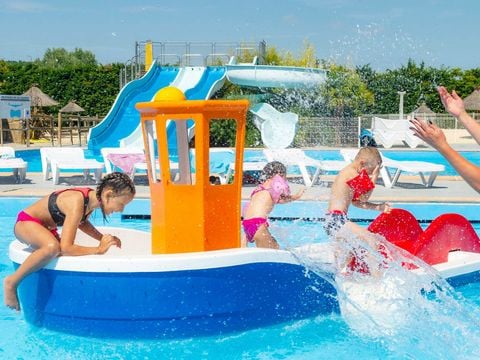 Camping Le Château de Galaure - Camping Drôme