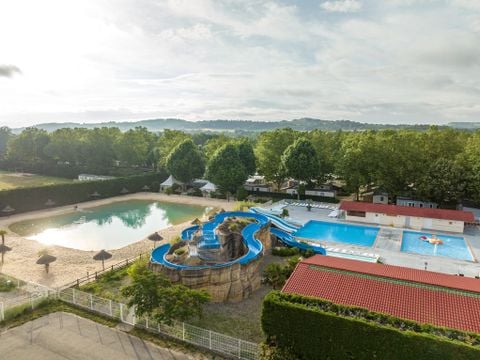 Camping Le Château de Galaure - Camping Drôme - Afbeelding N°0