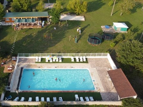 Camping Les Chênes Clairs - Camping Lot