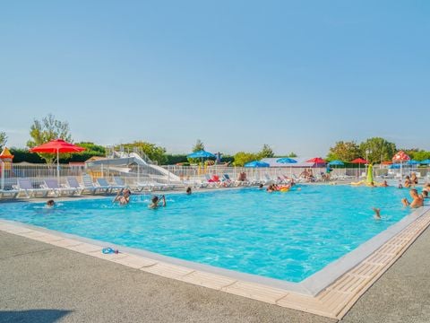 Flower Camping Les Ilates - Camping Charente-Maritime