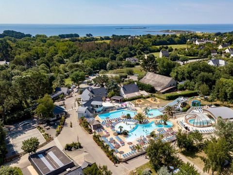 Camping Sandaya Les Deux Fontaines  - Camping Finistère