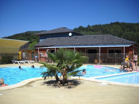 Flower Camping La Dourbie - Camping Aveyron