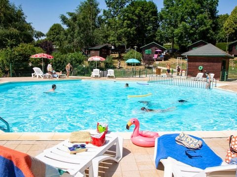 Camping de Tauves - Camping Puy-de-Dôme