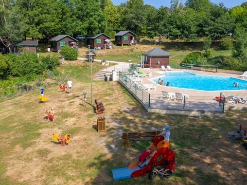 Camping de Tauves - Camping Puy-de-Dôme