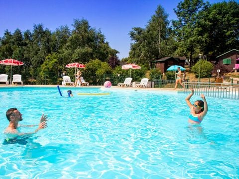 Camping de Tauves - Camping Puy-de-Dôme