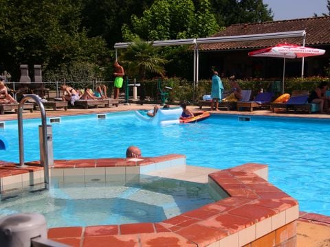 Camping La Fontaine du Roc - Camping Lot-et-Garonne