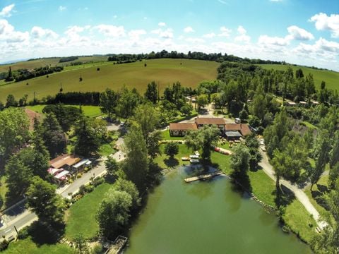 Flower Camping  Le Lac De Thesauque - Camping Haute-Garonne - Afbeelding N°3