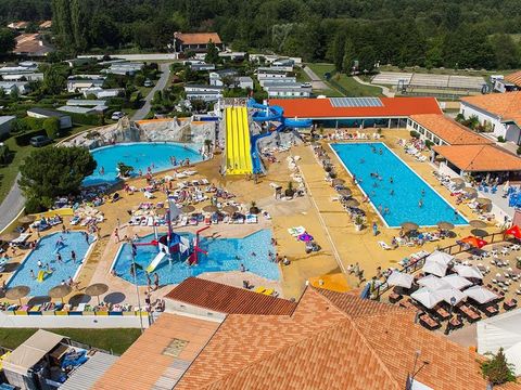 Tour Opérateur et particuliers sur camping Les Charmettes -  Funpass non inclus - Camping Charente-Maritime - Afbeelding N°2