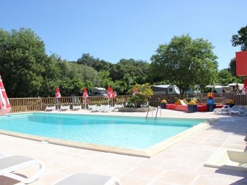 Camping Les chênes - Camping Gard