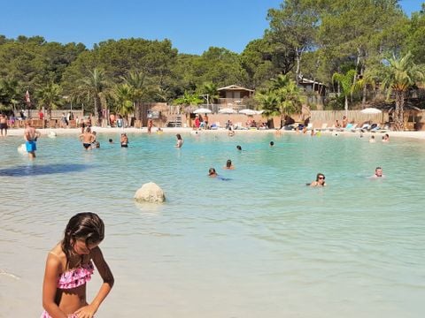 Tour Opérateur sur le Camping La Pierre Verte - Camping Var