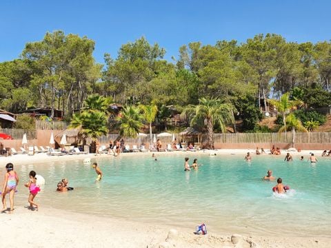 Tour Opérateur sur le Camping La Pierre Verte - Camping Var