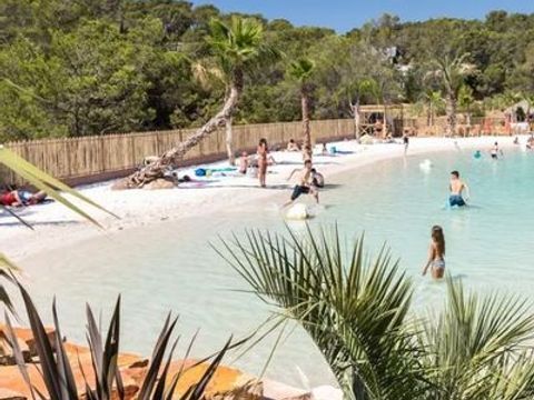 Tour Opérateur sur le Camping La Pierre Verte - Camping Var