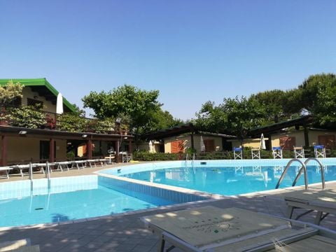 Heliopolis Camping & Village - Camping Teramo - Afbeelding N°0