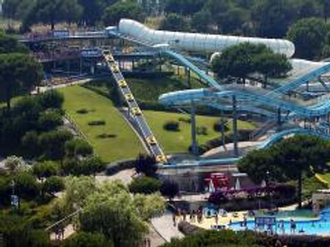 Apart-Hotel GHT Tossa Park - Camping Girona