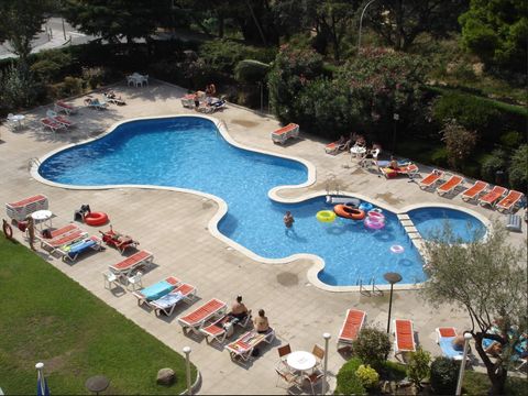 Apart-Hotel GHT Tossa Park - Camping Girona