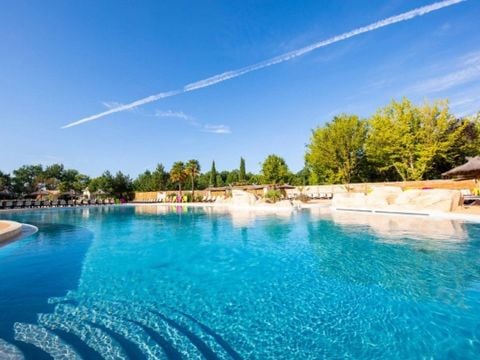 Camping Chateau de Fonrives - Camping Lot-et-Garonne