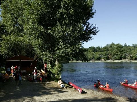 FranceComfort Le Lac Bleu - Camping Lot - Afbeelding N°4