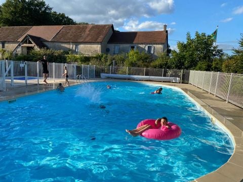 Camping Sun Valley - La Garenne Eguzon - Camping Indre