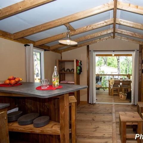 Safaritent 5 personen - Cabane Lodge sur Pilotis - 2 slaapkamers: 32 m² + 11 m² overdekt terras