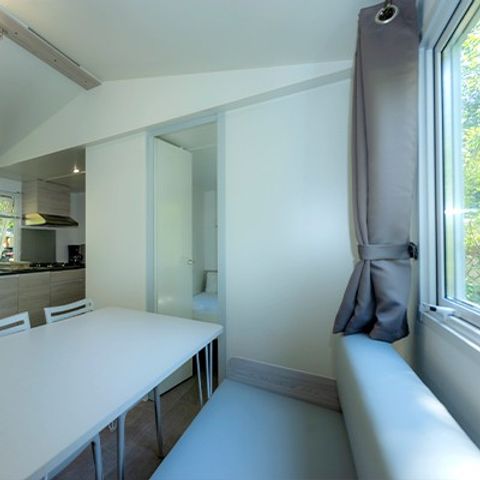 Stacaravan 6 personen - Mobile-home | Comfort XL | 2 slaapkamers | 4/6 pers. | Verhoogd terras | Airconditioning