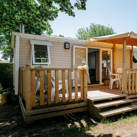 Stacaravan 4 personen - Comfort XL | 2 Slaapkamers | 4 Pers | Verhoogd terras | Airconditioning