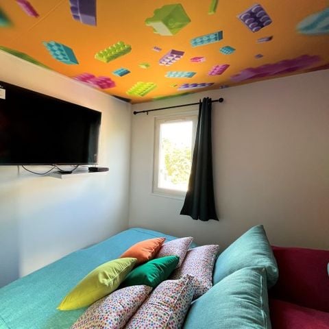 UNIEKE ACCOMMODATIE 4 personen - Cabane Cinéma Lego - Familieruimte