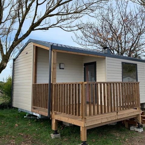 Stacaravan 4 personen - Mobile-home 25m2 (2021) + halfoverdekt houten terras 8m2. 4 pers.