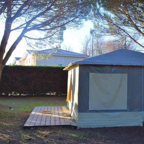 Bungalowtent 4 personen - 16 m² zonder sanitair