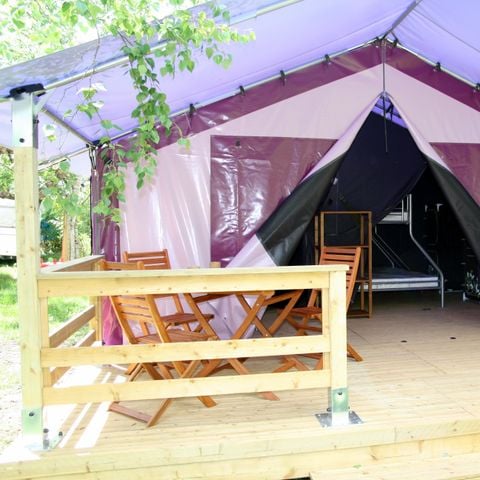 Safaritent 5 personen - Freeflower Standard 37m² / 2 kamers - terras (zonder en-suite faciliteiten)