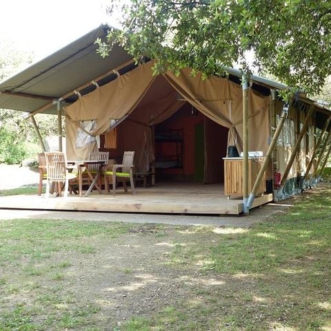 Bungalowtent 5 personen - LODGE SAFARI zonder sanitair