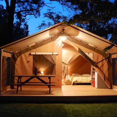 Bungalowtent 5 personen - LODGE VICTORIA 30 m²