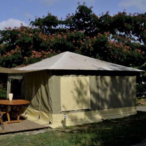 Bungalowtent 5 personen - (zonder sanitair)