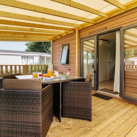 Stacaravan 6 personen - Mobile-home | Premium | 3 slaapkamers | 6 pers. | Verhoogd terras | Airconditioning.