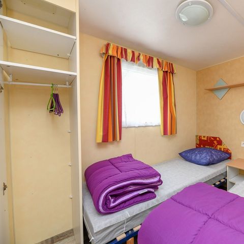 Stacaravan 6 personen - 2 kamers 4/6 zitplaatsen Half overdekt terras