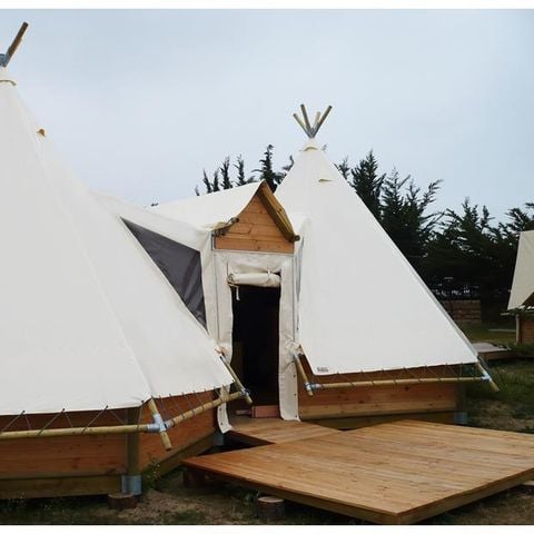 UNIEKE ACCOMMODATIE 6 personen - Dubbele Tipi (zonder sanitair)