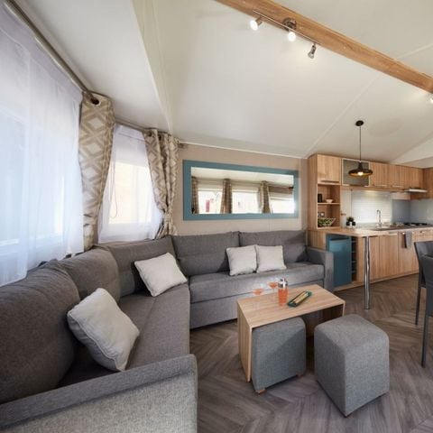 Stacaravan 4 personen - Mobil-home Luxe 40m² (4p-2ch), SPA, Clim, Tv, LV, bed 160, rolluiken, plancha, Nespresso