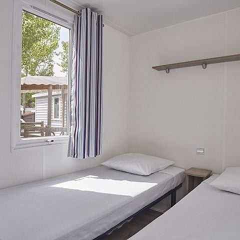 Stacaravan 6 personen - Comfort XL | 2 slaapkamers | 4/6 Pers | Verhoogd terras | Airconditioning