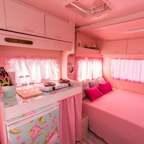 Caravan 2 personen - Rosa Hortensia, zonder sanitair