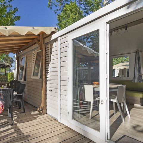 Stacaravan 6 personen - Mobile-home | Comfort XL | 3 slaapkamers | 6 pers. | Verhoogd terras | Airconditioning