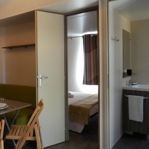 Stacaravan 4 personen - DELUXE MET BADKAMER - 2 slaapkamers