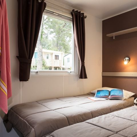 Stacaravan 6 personen - Comfort | 3 Slaapkamers | 6 Pers. | Verhoogd terras