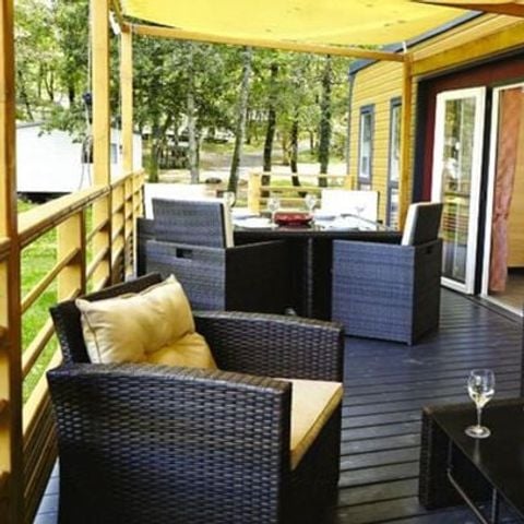 Stacaravan 6 personen - Ultimate | 3 slaapkamers | 6 pers | Terras Lounge | 2 badkamers | Airconditioning | TV