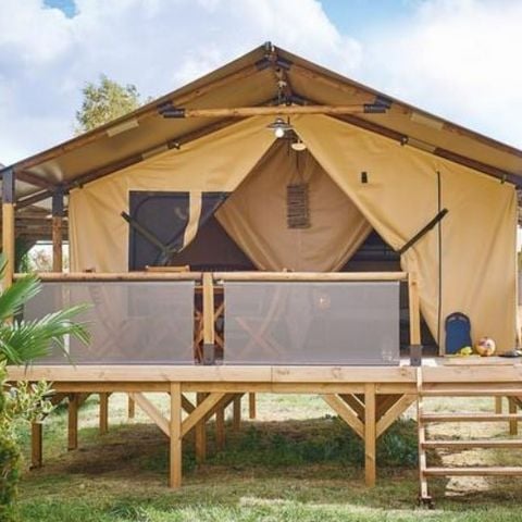 Safaritent 4 personen - Lodge op palen Comfort+ 30m² (zonder sanitair)