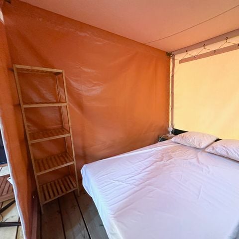 Tent 4 personen - zonder sanitaire voorzieningen